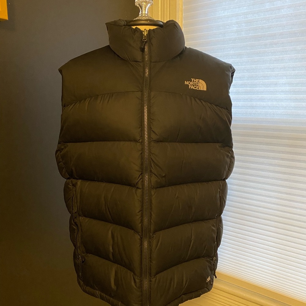Men’s North Face 700 puffer vest